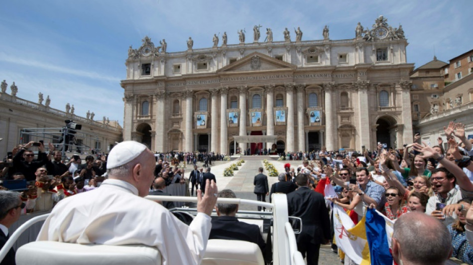 Papst Franziskus w&uuml;nscht sich Tequila als Schmerzmittel gegen Kniebeschwerden