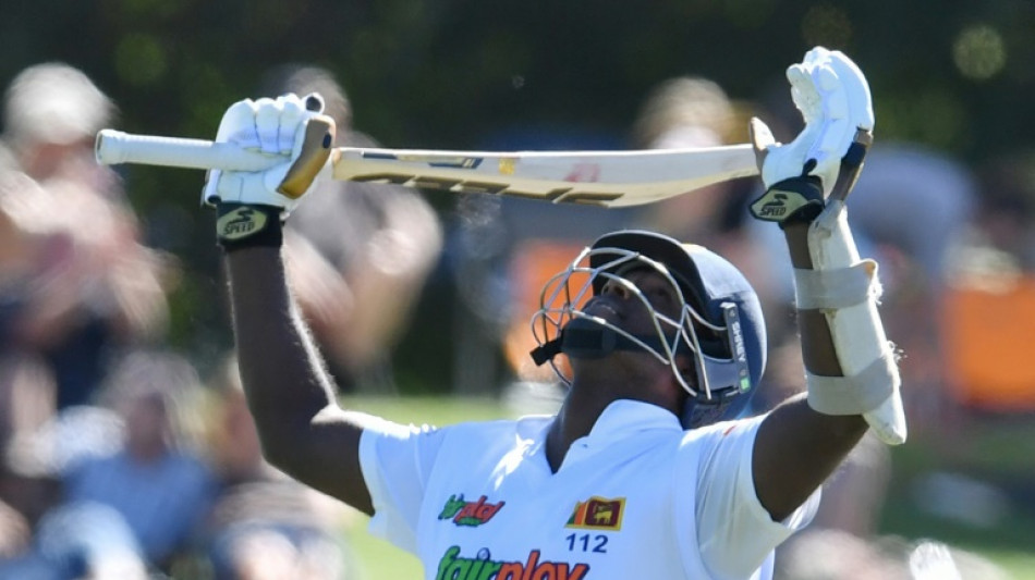 Mathews ton inspires Sri Lanka, New Zealand chase falters
